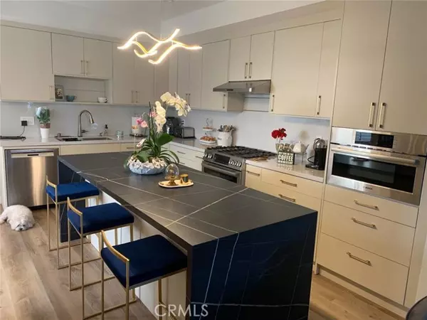 10 Tahoe, Irvine, CA 92612