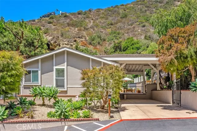 Laguna Beach, CA 92651,30802 Coast
