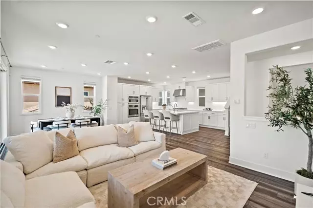 Irvine, CA 92618,297 Lynx