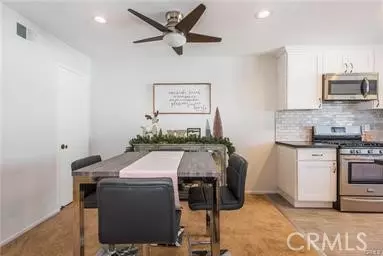 Irvine, CA 92614,9 Smokestone