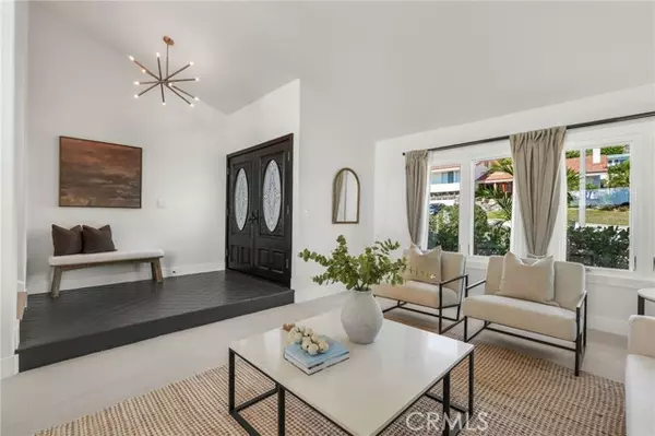 Rancho Palos Verdes, CA 90275,3448 Coolheights Drive