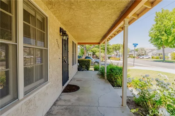 Long Beach, CA 90815,2125 Lomina Avenue