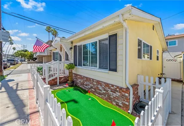 Huntington Beach, CA 92648,715 Olive Avenue