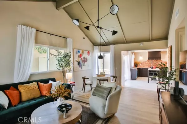 Laguna Hills, CA 92653,22861 Caminito Manresa