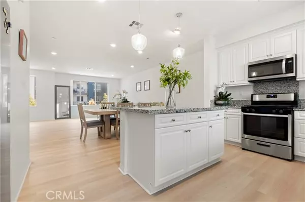 Irvine, CA 92614,185 Steely Street