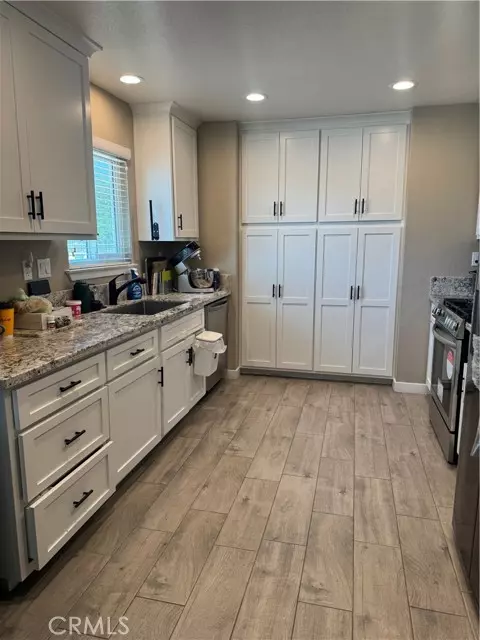Apple Valley, CA 92308,21101 Sitkan Rd