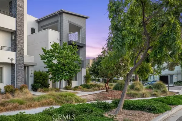 Irvine, CA 92618,118 Modjeska