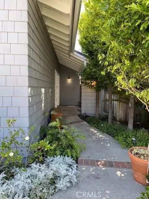 Irvine, CA 92620,43 Brena