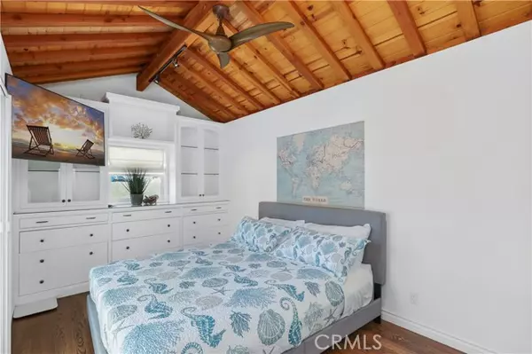 Laguna Beach, CA 92651,1029 Glenneyre Street