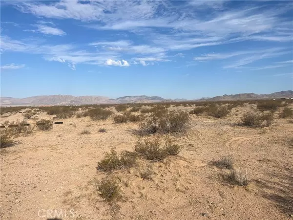 Lucerne Valley, CA 92356,0 North Side Road
