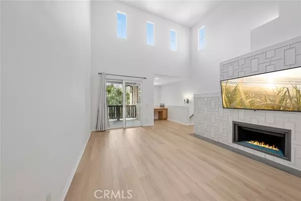 Irvine, CA 92603,108 Jadestone