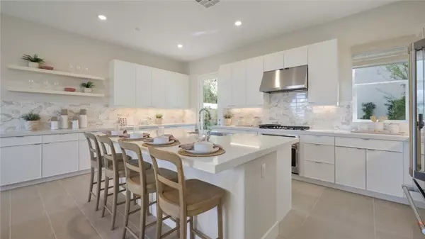 100 Tiffin, Irvine, CA 92618