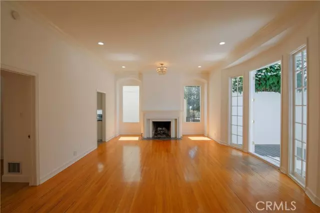 West Hollywood, CA 90069,1014 North Doheny Drive