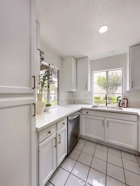Rancho Santa Margarita, CA 92688,18 Via Contento