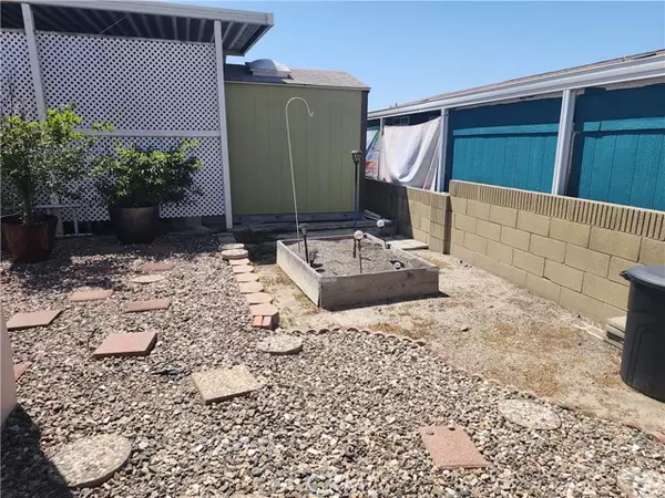 Huntington Beach, CA 92646,19251 brookhurst