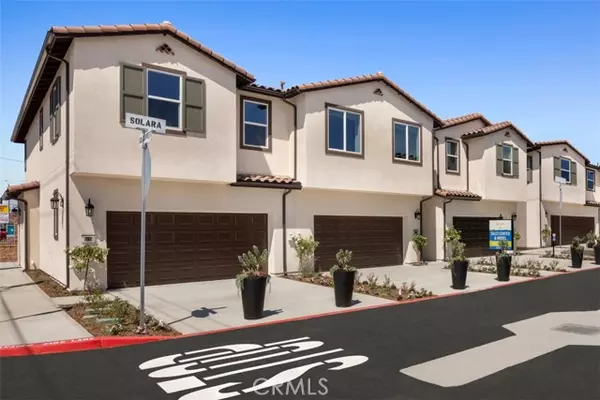 Westminster, CA 92683,7027 Solara