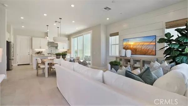 Valencia, CA 91381,27448 Shining Willow Lane