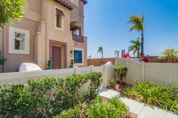 Oceanside, CA 92056,1197 Via Lucero