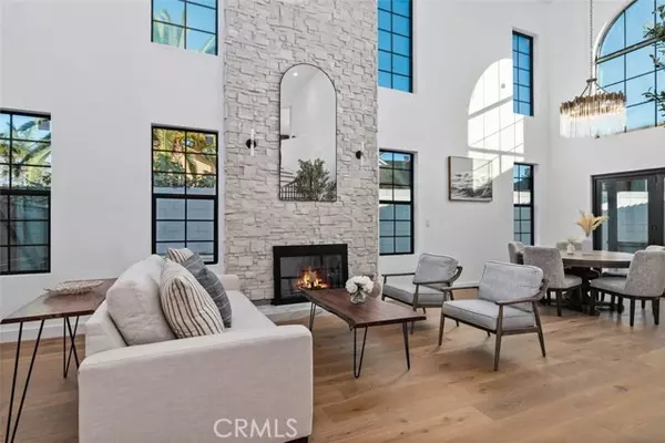 Huntington Beach, CA 92648,6776 Findley Circle