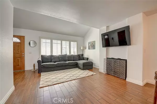 Huntington Beach, CA 92646,18683 Applewood Circle
