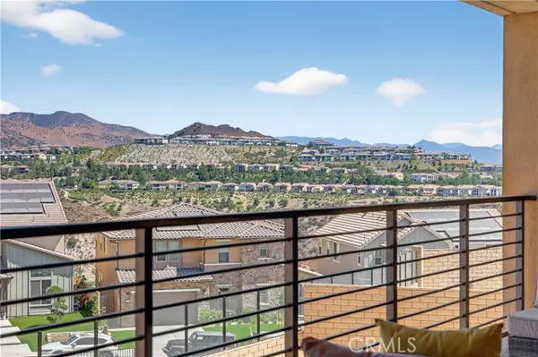 21219 Currant Ct, Chatsworth, CA 91311
