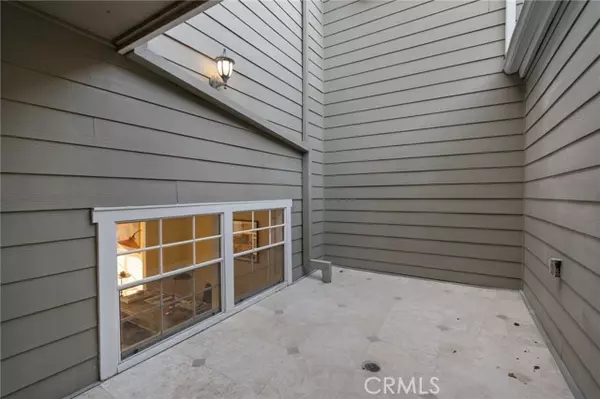 Newport Beach, CA 92660,2703 Hillside Drive