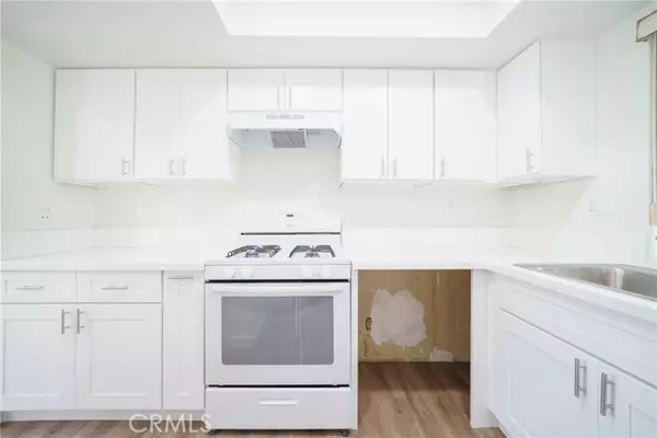 Santa Ana, CA 92707,2702 SHELTON Street