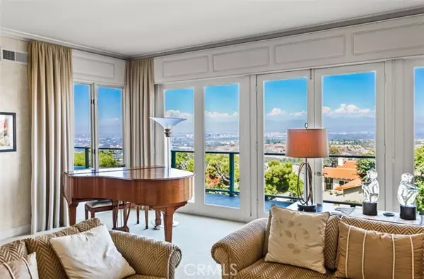 Newport Beach, CA 92660,17 Napoli