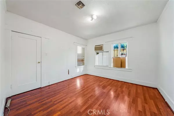 Los Angeles, CA 90011,120 East 47th