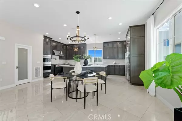 Irvine, CA 92618,186 Stellar
