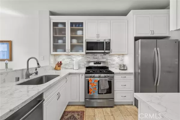 Carson, CA 90746,17823 Poplar Court