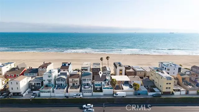 Surfside, CA 90743,29 Surfside Avenue