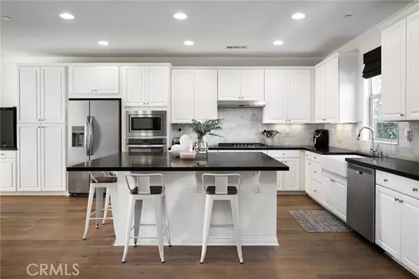 Rancho Mission Viejo, CA 92694,4 Majeza