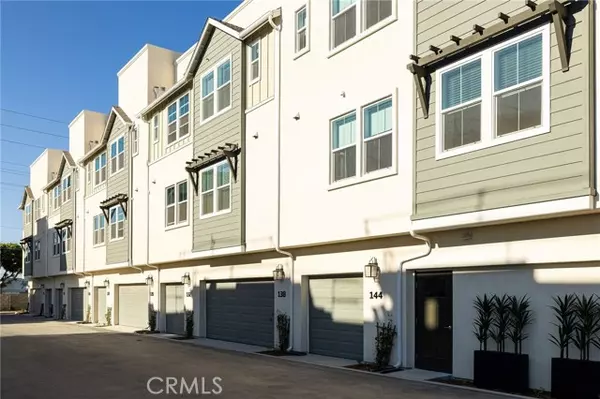 Compton, CA 90220,136 South Tulip Avenue