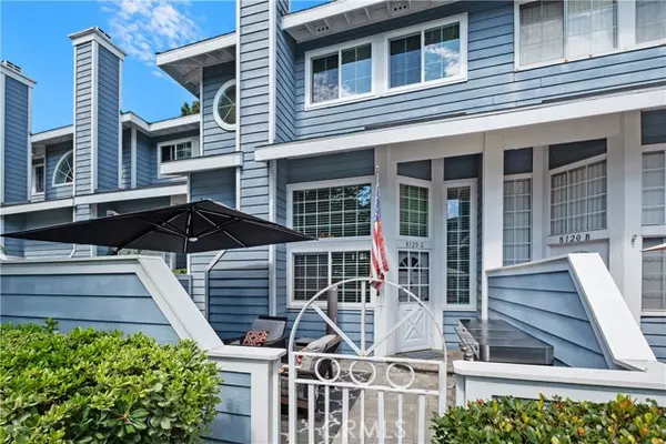 8120 Islandview Circle, Huntington Beach, CA 92646