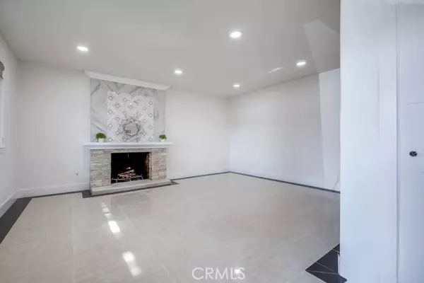 Costa Mesa, CA 92626,746 Hudson Avenue