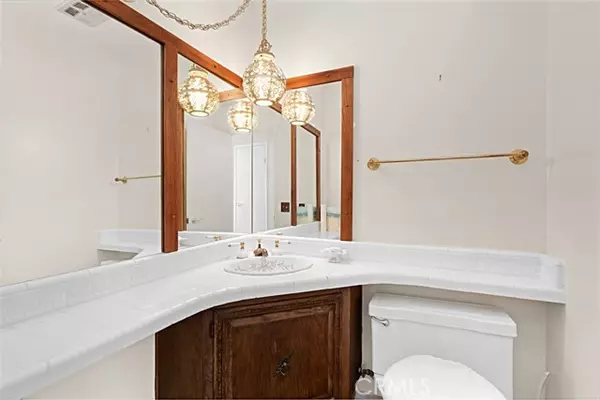 Newport Beach, CA 92660,1700 Port Margate Pl