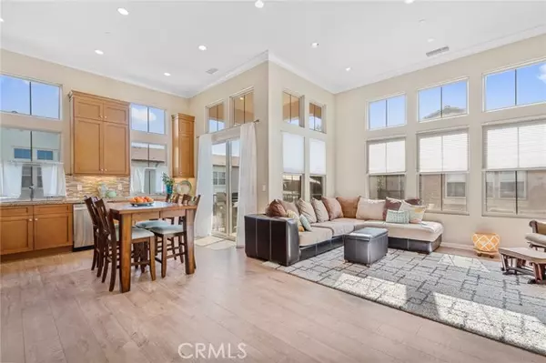Irvine, CA 92620,129 Thornhurst