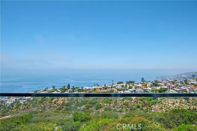 865 Quivera Street, Laguna Beach, CA 92651
