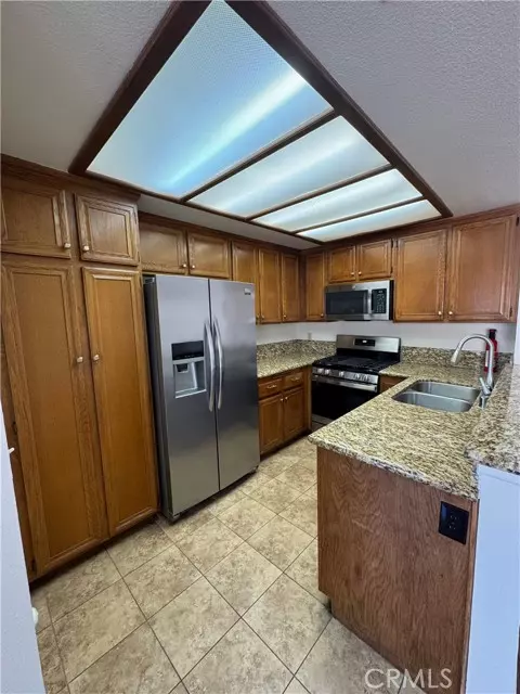 Irvine, CA 92612,9 Georgetown