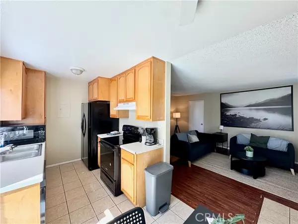 Lake Forest, CA 92630,23288 Orange Avenue