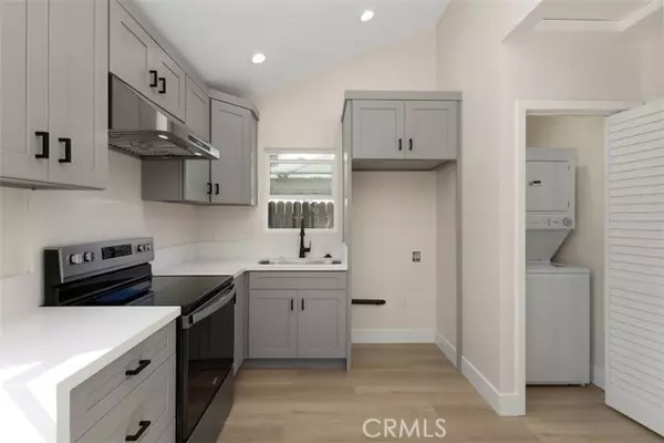 Fullerton, CA 92833,325 North Lee