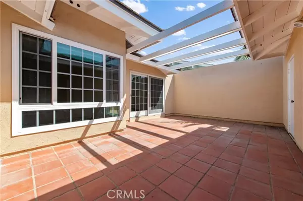 Irvine, CA 92603,19422 Sierra Lago Road