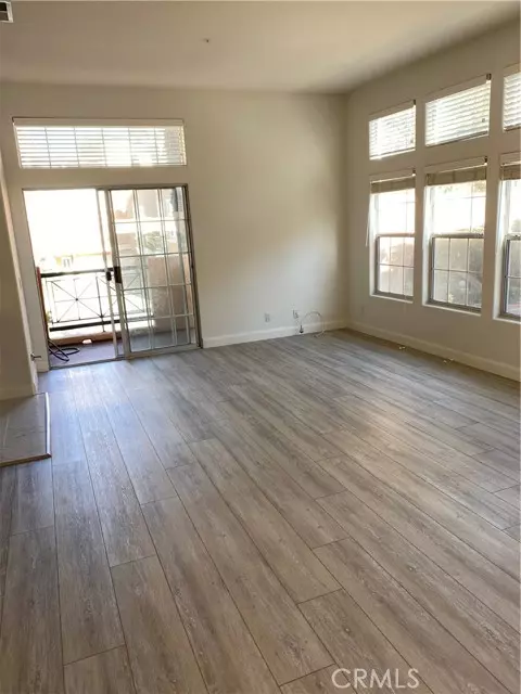 Irvine, CA 92606,20 Arese Aisle