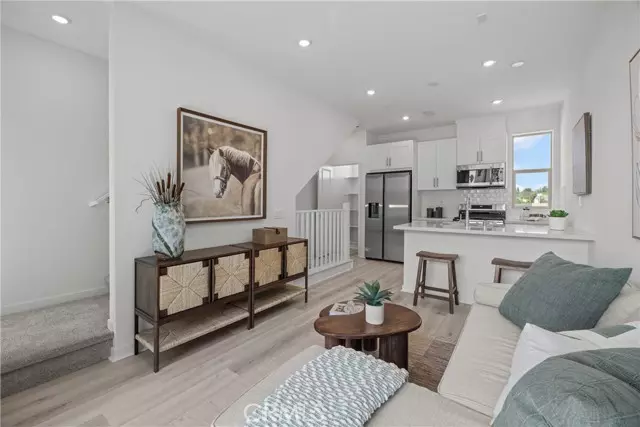 Placentia, CA 92870,1553 Lima Way