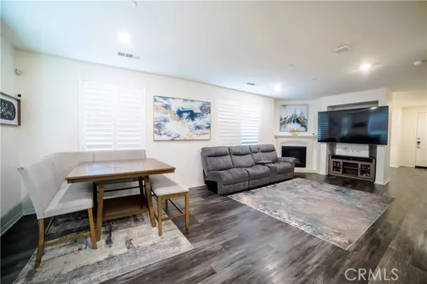 Fontana, CA 92336,5217 Clementine
