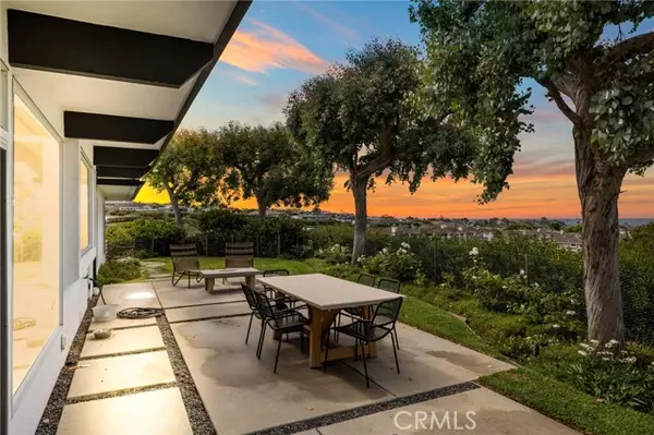 Corona Del Mar, CA 92625,3007 Harbor View Drive