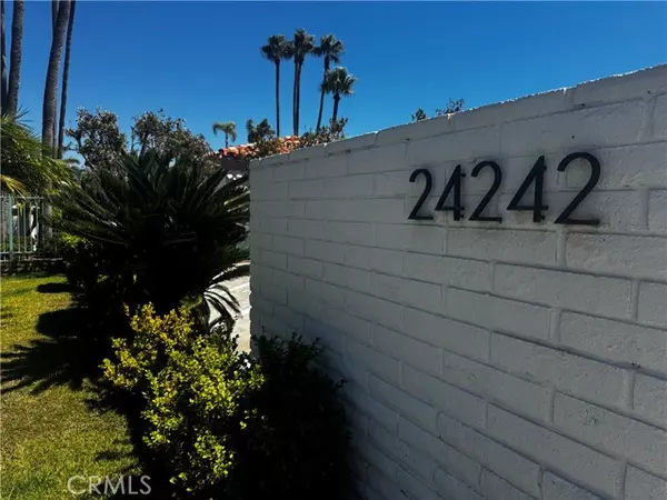 Dana Point, CA 92629,24242 Santa Clara Avenue
