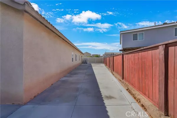 Oak Hills, CA 92344,13864 Grant Way