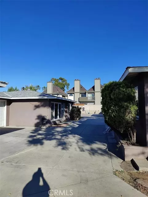 Placentia, CA 92870,744 North Angelina